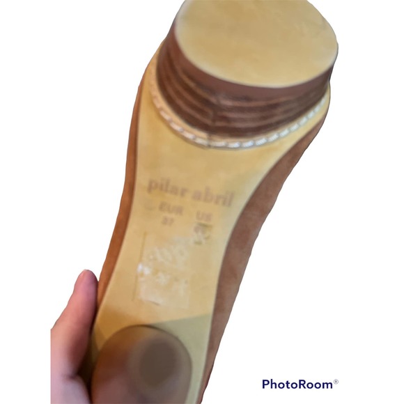 Pilar Abril Suede Peep Toe Platform Pump in Golden Brown, Size 37-Spain US 7 - Picture 7 of 8